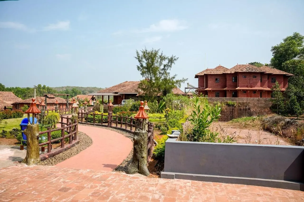 Hotel Bhavani Sarvashala Ayurveda And Yoga Retreat Tullipurmbu